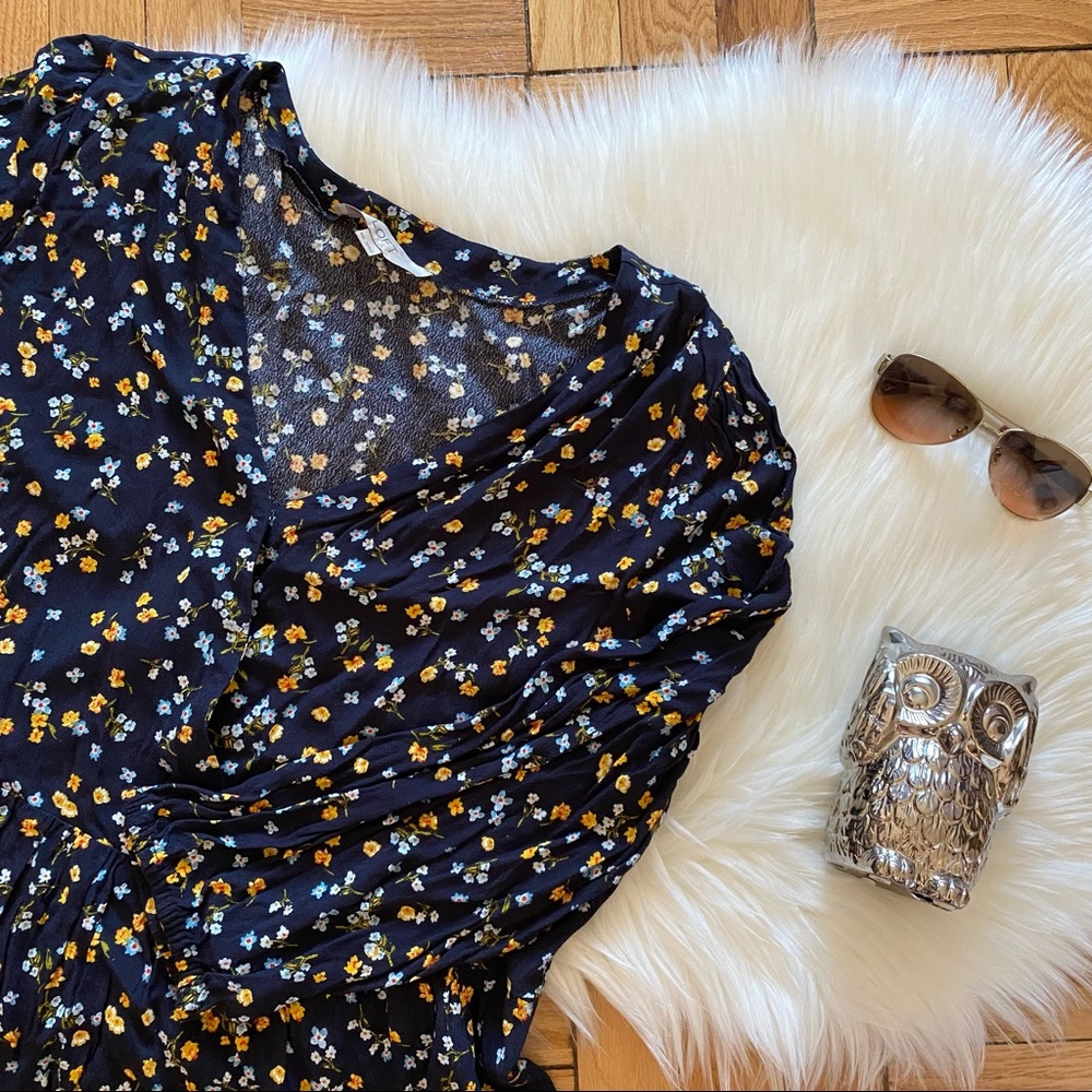 LOFT Navy Floral Faux Wrap 3/4 Sleeve Peplum Top